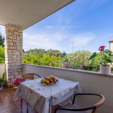Lili Appartement Poreč Buitenkant foto